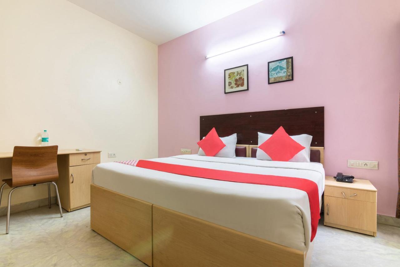 Capital O 5379 The Roy Grand Inns Bangalore Ngoại thất bức ảnh