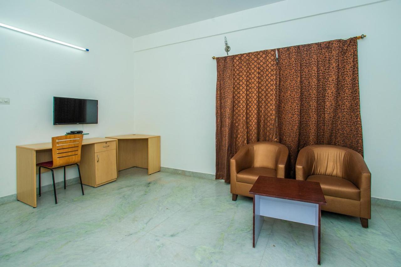 Capital O 5379 The Roy Grand Inns Bangalore Ngoại thất bức ảnh