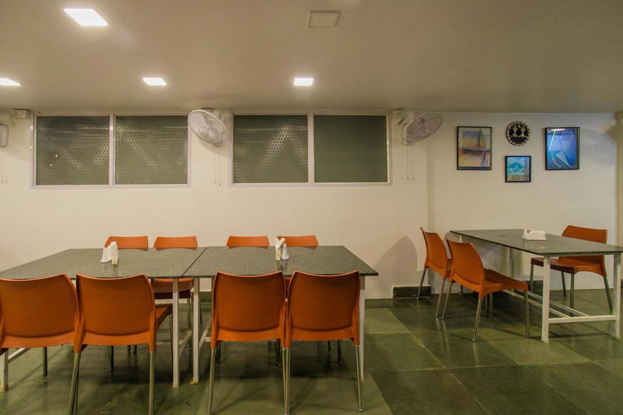 Capital O 5379 The Roy Grand Inns Bangalore Ngoại thất bức ảnh