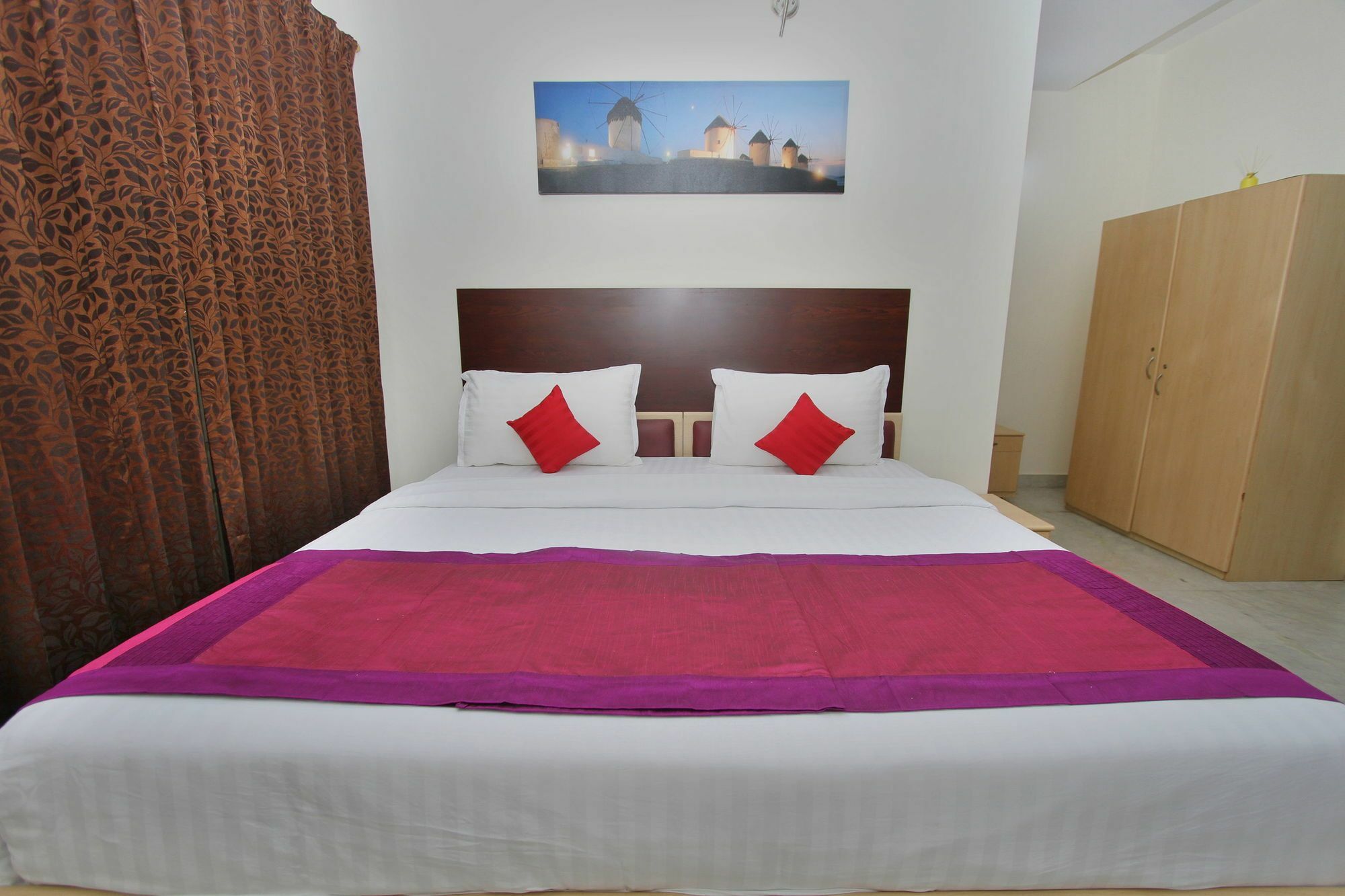 Capital O 5379 The Roy Grand Inns Bangalore Ngoại thất bức ảnh