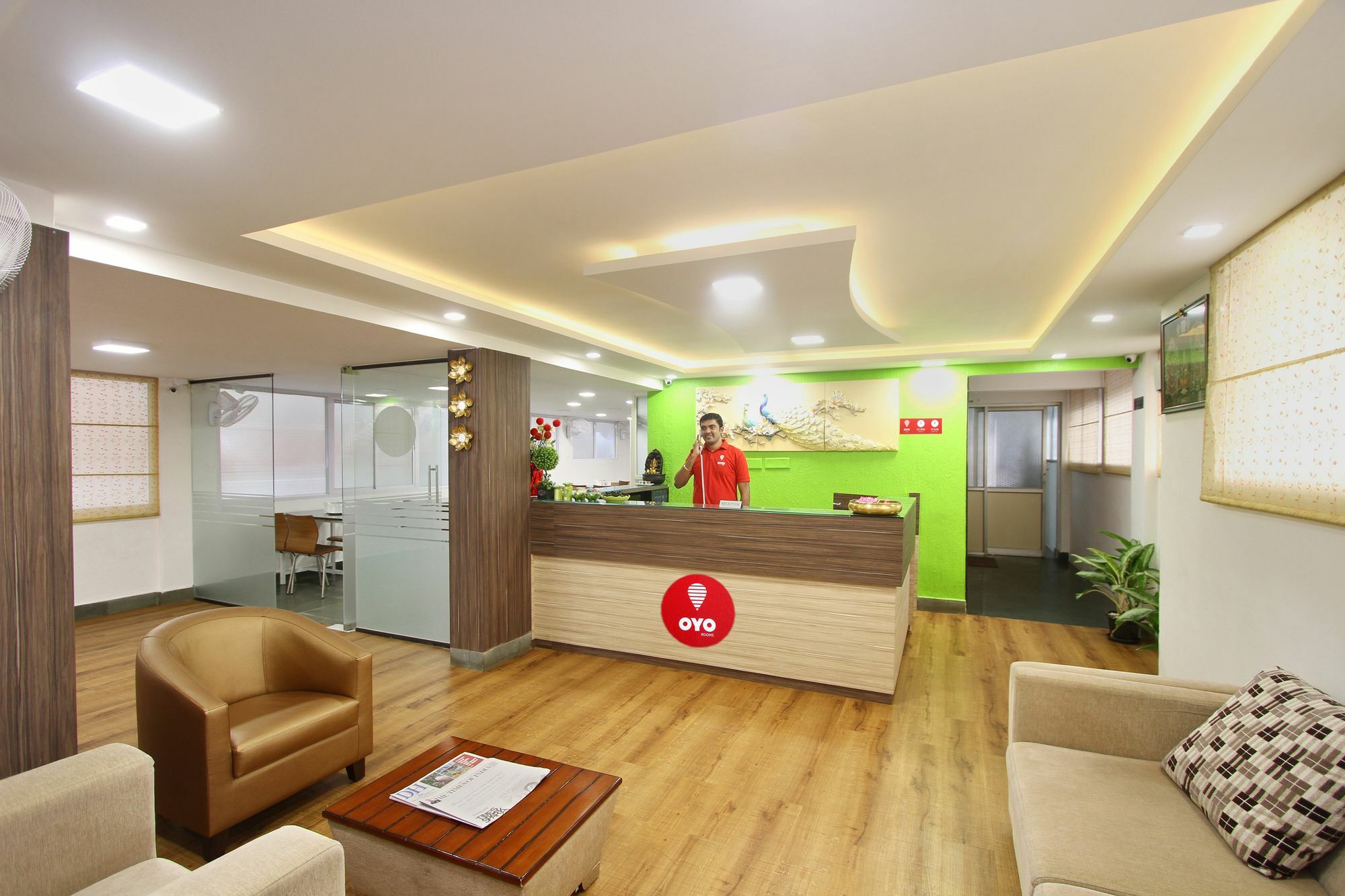 Capital O 5379 The Roy Grand Inns Bangalore Ngoại thất bức ảnh